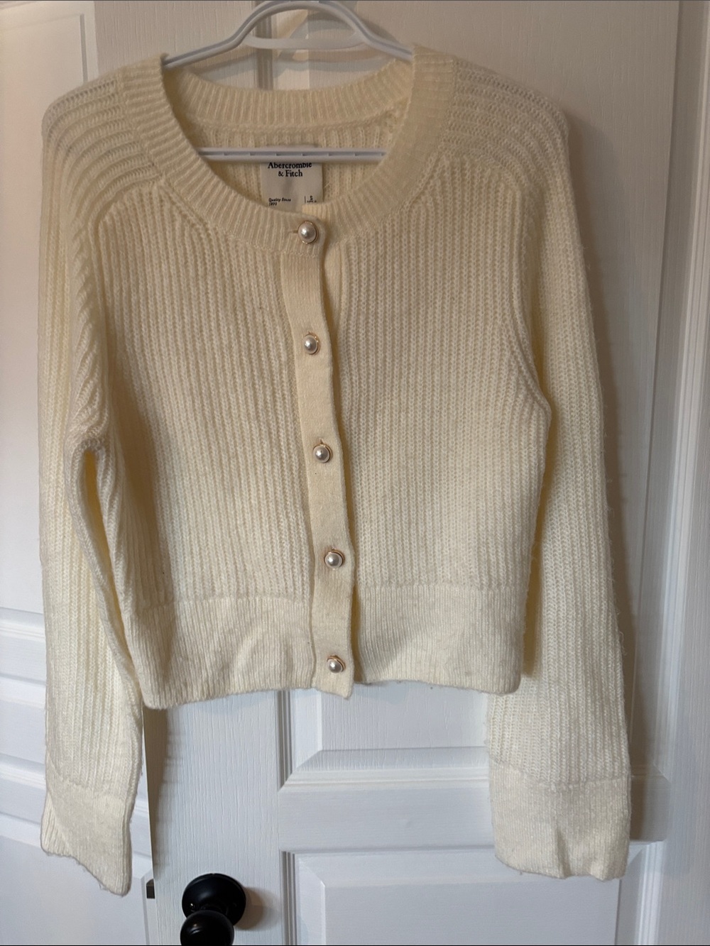 Abercrombie & Fitch Cream Pearl Button-Front Women's Sweater size Small